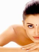 Aishwarya Rai nude 17