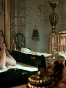 Alice Braga nude 2
