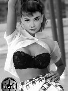 Audrey Hepburn nude 38