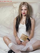 Avril Lavigne nude 174