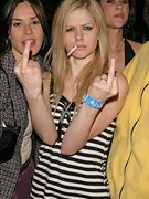 Avril Lavigne nude 29