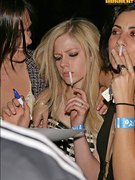 Avril Lavigne nude 30