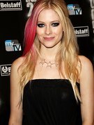 Avril Lavigne nude 70