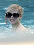 Avril Lavigne nude 36