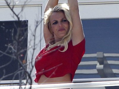 Britney Spears wears casual clothes 