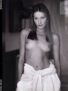 Carla Bruni nude 17