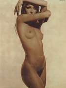 Carla Bruni nude 35