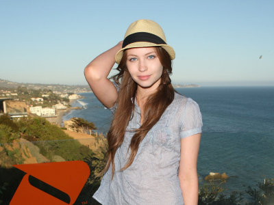 Sexy beach pics of Daveigh Chase!