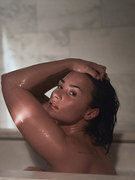 Demi Lovato nude 2