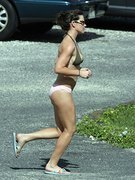 Evangeline Lilly nude 32