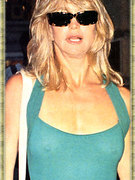 Goldie Hawn nude 4