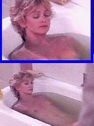 Goldie Hawn nude 61