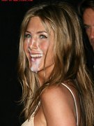 Jennifer Aniston nude 650
