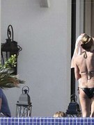 Jennifer Aniston nude 9