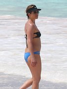 Jennifer Aniston nude 1