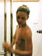 Jodie Foster nude 10