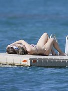 Kate Hudson nude 40