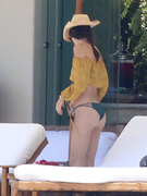 Kendall Jenner nude 14