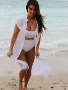 Kim Kardashian nude 1