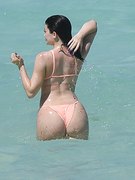 Kylie Jenner nude 4