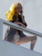 Lady Gaga nude 84
