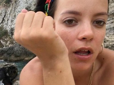 Lily Allen topless and sexy