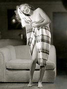 Marilyn Monroe nude 2