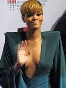 Rihanna nude 271