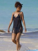 Rihanna nude 12