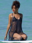 Rihanna nude 2