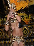 Rosie Oliveira nude 4