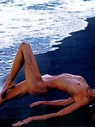 Satya Arteau nude 14