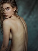 Scarlett Leithold nude 2