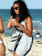 Solange Knowles nude 4