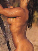 Suzan Kaminga nude 8