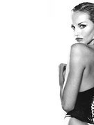 Adriana Sklenarikova nude 88