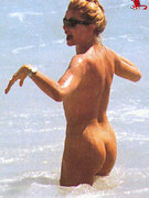 Alba Parietti nude 17