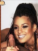 Alicia Keys nude 47