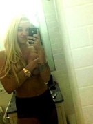 Amanda Bynes nude 0
