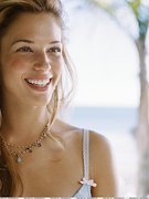 Amanda Righetti nude 7