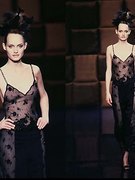 Amber Valletta nude 11