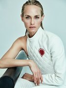 Amber Valletta nude 7