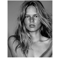 Anna Ewers nudes