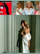 Anna Veneziano nude 18