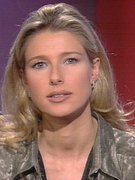 Anne Igartiburu nude 16