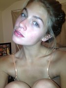 Annie McGinty nude 95