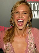 Arielle Kebbel nude 32