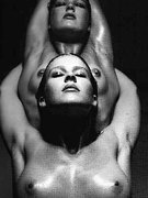 Arlow Vyninka nude 2