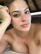 Ashley Graham nude 1