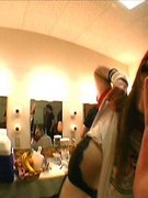 Avril Lavigne nude 11